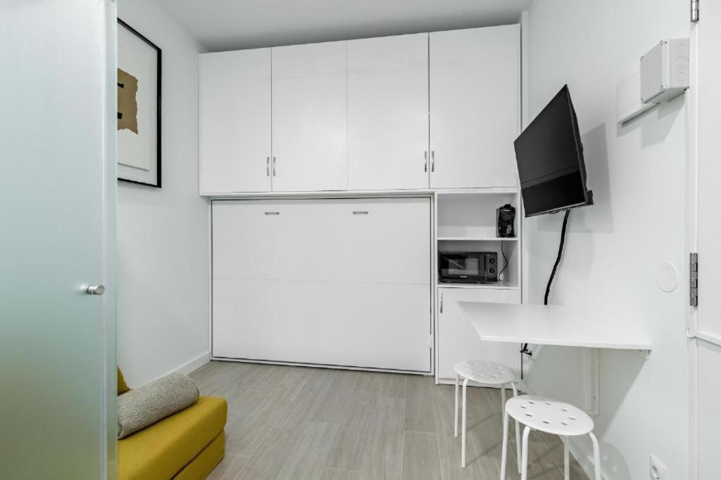 Charming Sol Apartment III Мадрид Екстер'єр фото